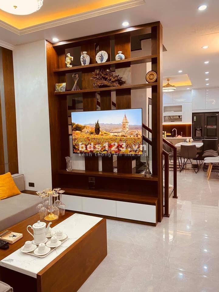 Bán nhà phân lô hàng không Nguyễn Sơn 58m x 4T, gara, ô tô tránh nhỉnh 6 tỷ 0888868583