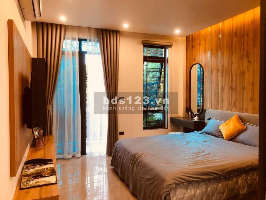 Bán nhà phân lô hàng không Nguyễn Sơn 58m x 4T, gara, ô tô tránh nhỉnh 6 tỷ 0888868583