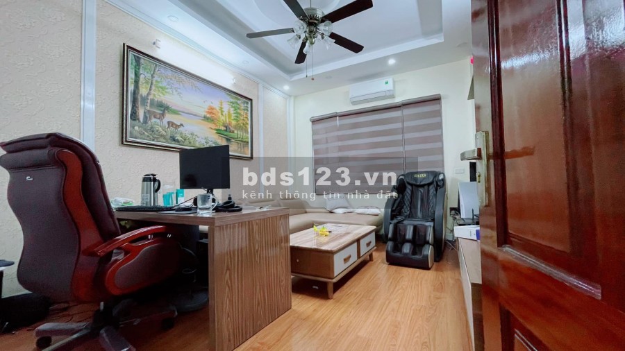 Bán nhà 54m2, 6 tầng đẹp thang máy xịn, ô tô vào giá chỉ hơn 8 tỷ, liên hệ 0976469163