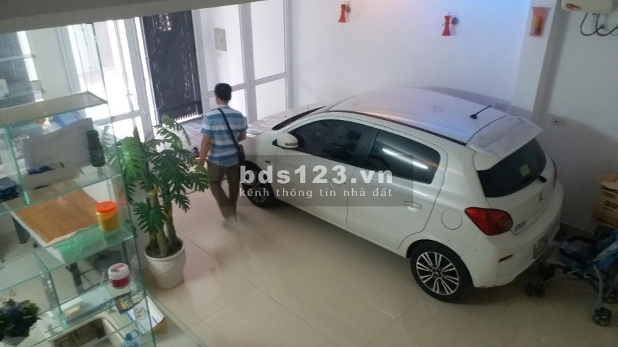 Bán nhà Bồ Đề diện tích sử dụng 49m2 Mt 5m ô tô vào nhà 15m ô tô tránh giá bán 5.6 tỷ