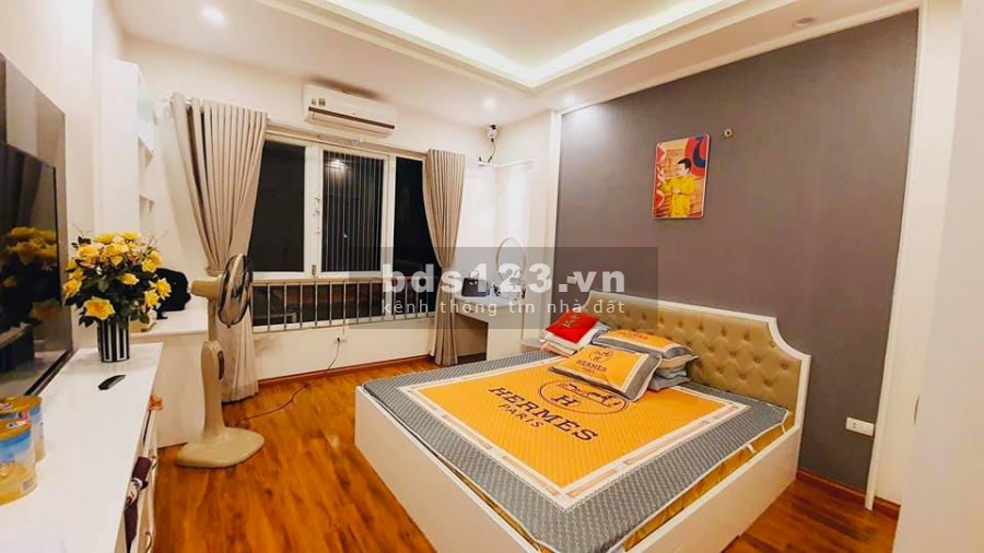 Bán nhà Trung Kính, lô góc siêu đẹp, nội thất tiền tỷ, dt 46m2, giá bán 4.1 tỷ, lh 0963904678