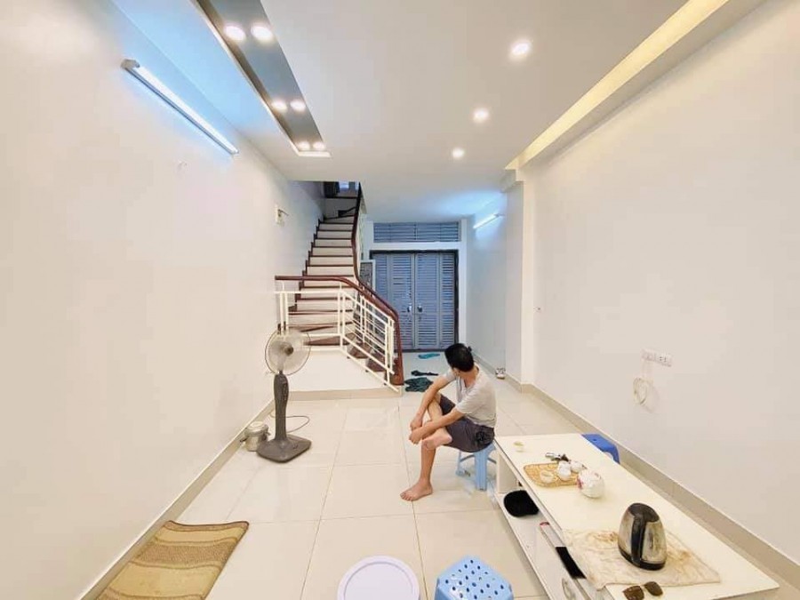 Bán nhà mặt ngõ Phạm Văn Đồng Hà Nội 47mx4T Mt 4.7m 5.3 tỷ 0902224679