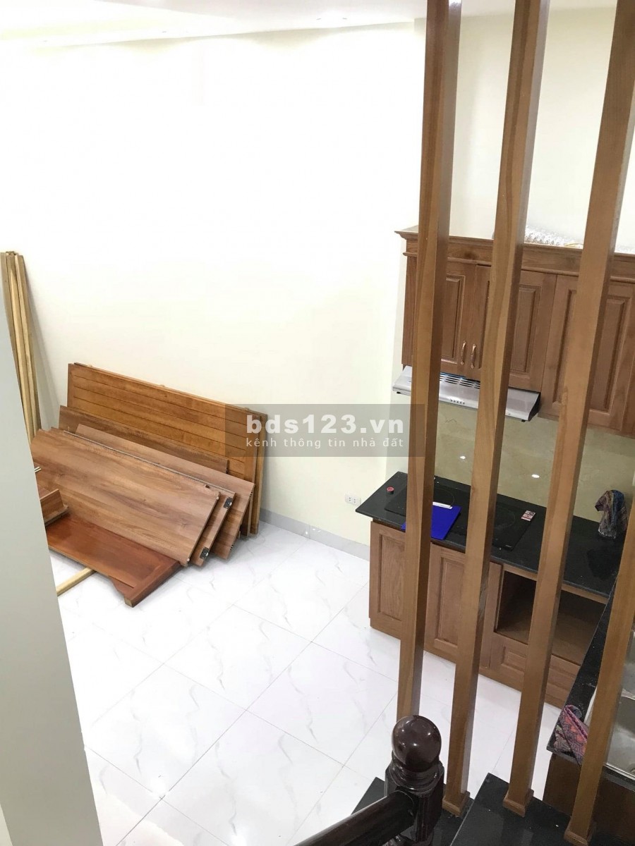 Nhà đẹp nguyên căn diện tích rộng khu trung tâm rất tiện ích khu dân trí cao ở luôn