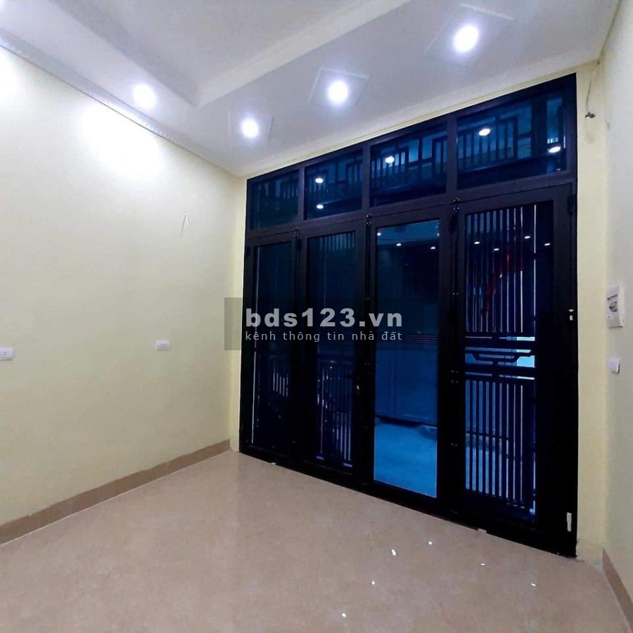 Bán nhà đường Láng, Đống đa, lô góc, ngõ ba gác tránh 45m2, 4 tầng, chỉ 3,98 tỷ