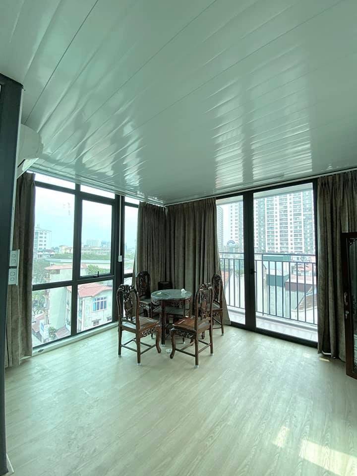 Bán gấp nhà mặt phố Nguyễn Sơn dt 43m2 7 tầng, mt 5m, vỉa hè, thang máy giá bán 9 tỷ