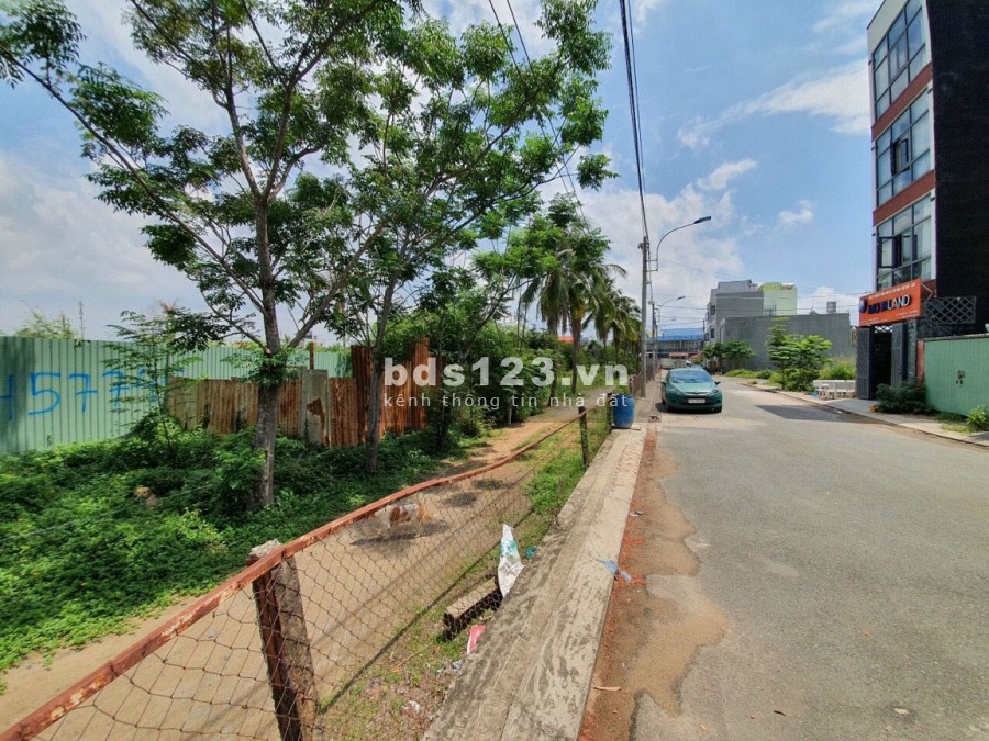 2,3ha đất hẻm 170 đường Lò Lu Phường Trường Thạnh LH: 0907016378 Mr.Thông