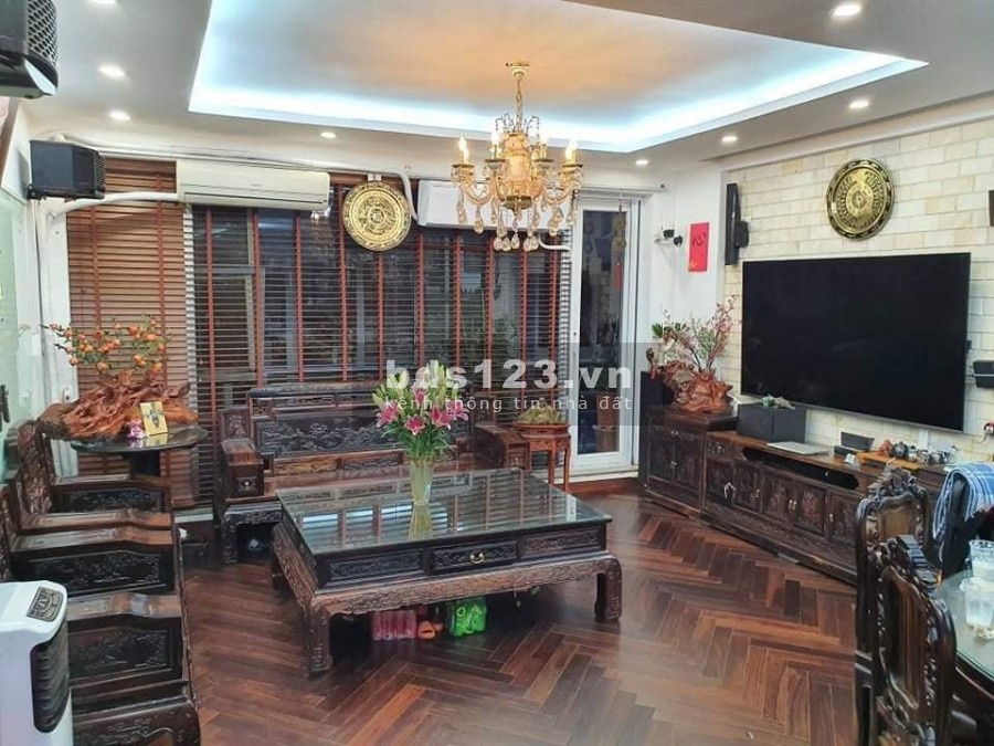 Chính chủ bán Biệt thự 199m x 3 tầng quận Cầu Giấy, 4 mặt thoáng