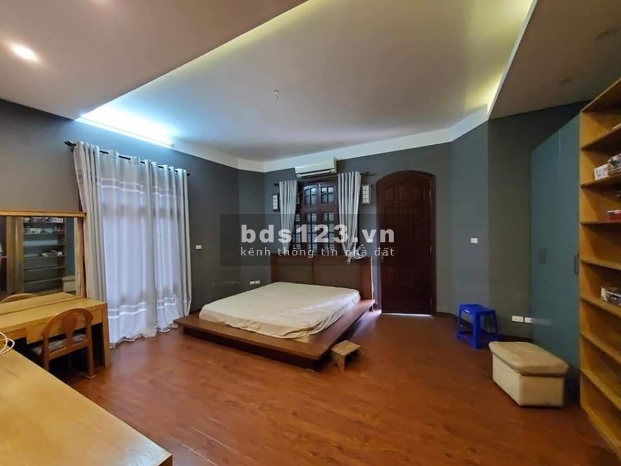 Chính chủ bán Biệt thự 199m x 3 tầng quận Cầu Giấy, 4 mặt thoáng