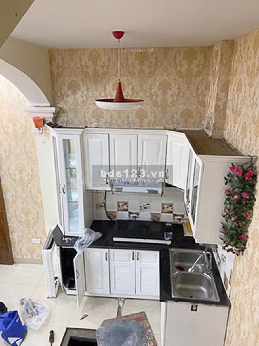 Bán nhà riêng 3 Tháng 2 Quận 10 có 3 lầu 3 phòng ngủ diện tích sử dụng 37m2, lh 0978085762