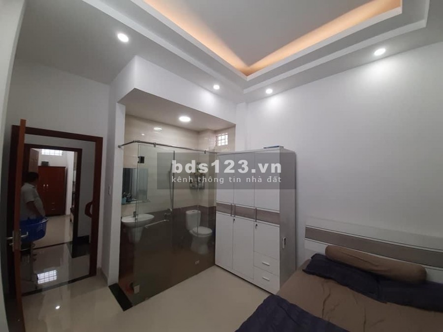 Nhà đang cầm nhân hàng mất khả năng thanh toán cần bán gấp, xung quanh đủ tiên ích