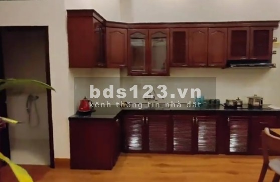 Bán nhà nguyên căn chính chủ Phúc Tân diện tích sử dụng 63m2, đúc 2 tầng, lh 0326351981