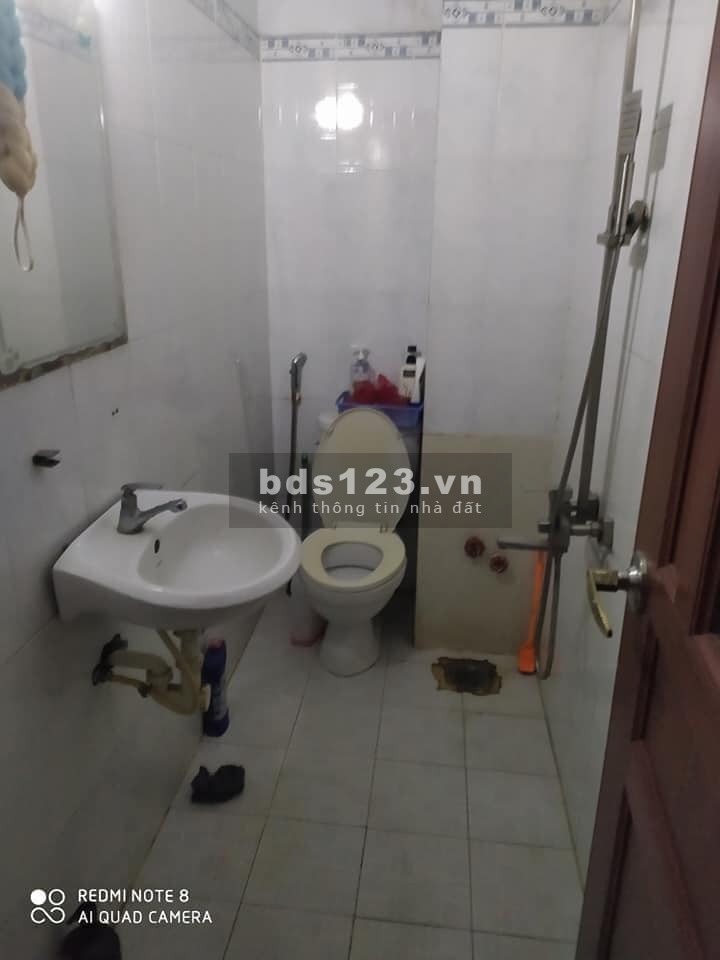 Bán nhà trung tâm Quân Phú Nhuận vừa ở vừa cho thuê 13 triệu/tháng, 4 tầng đúc kiên cố