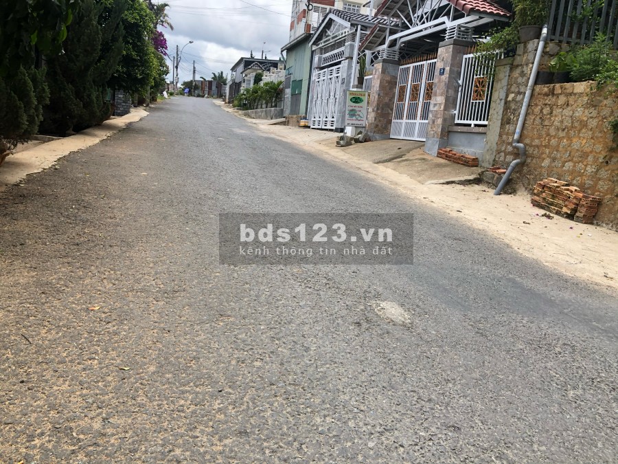 Cần bán lô đất hơn 500m2 Full Xây dụng TP—Đà Lạt giá chỉ: