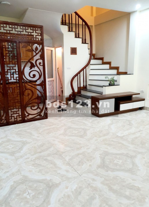 Bán nhà Phương Canh, lô góc ô tô nội thất diện tích 35m2, 5 tầng mt rộng, giá chỉ nhỉnh 3 tỷ