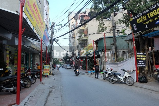 Bán Nhà Đình Thôn, Mặt Phố Kinh Doanh Sầm Uất 140 m2, 9 tầng, thang máy, 28 tỷ