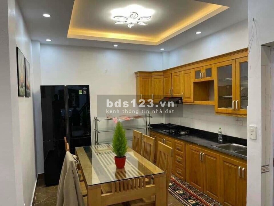 Nhà đẹp nguyên căn lô góc siêu hiếm chủ cần bán nhanh chủ nhà tặng full nội thất, lhcc