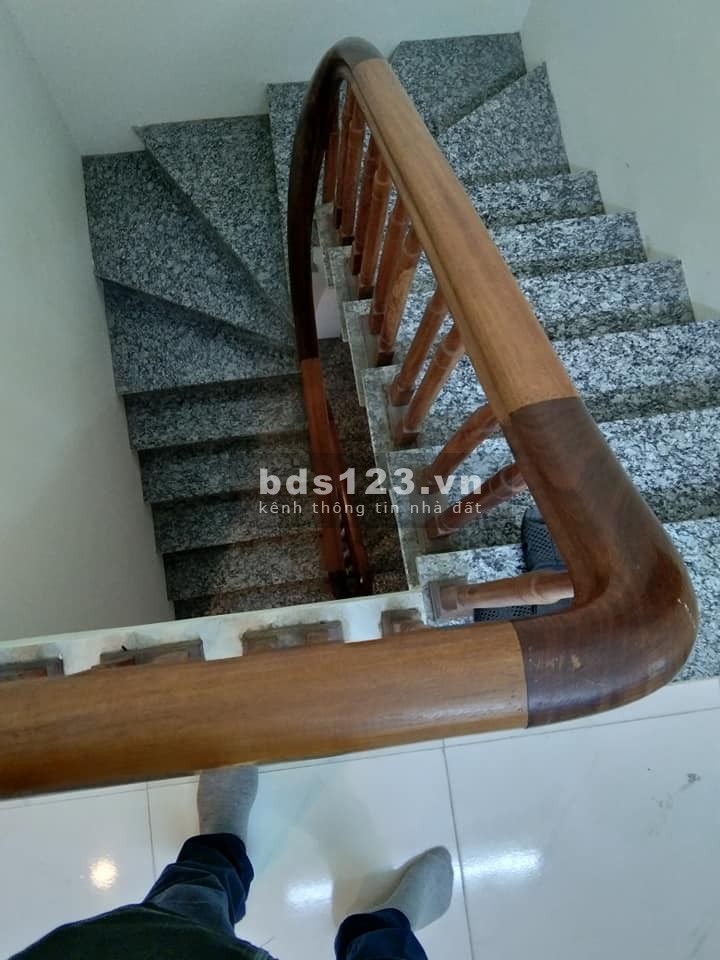 Nhà đẹp nguyên căn lô góc siêu hiếm chủ cần bán nhanh chủ nhà tặng full nội thất, lhcc
