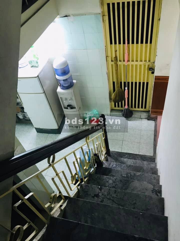 Bán nhà nguyên căn Bạch Đằng Quận Hai Bà Trưng, dt 73m2, 3 tầng, giá 4 tỷ, chia lô đầu tư