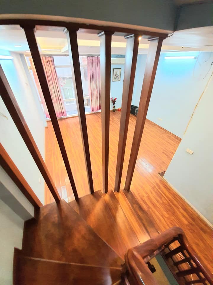 Bán apartment Âu Cơ Tây Hồ đúc kiên cố 6 tầng kiên cố, kiến trúc nhà đẹp, giá 11 tỷ, lhcc