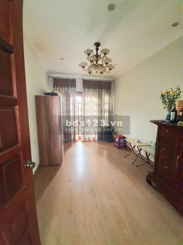 Bán gấp nhà mặt phố Vĩnh Phúc kinh doanh đỉnh LH Mr Hiếu 0326435946