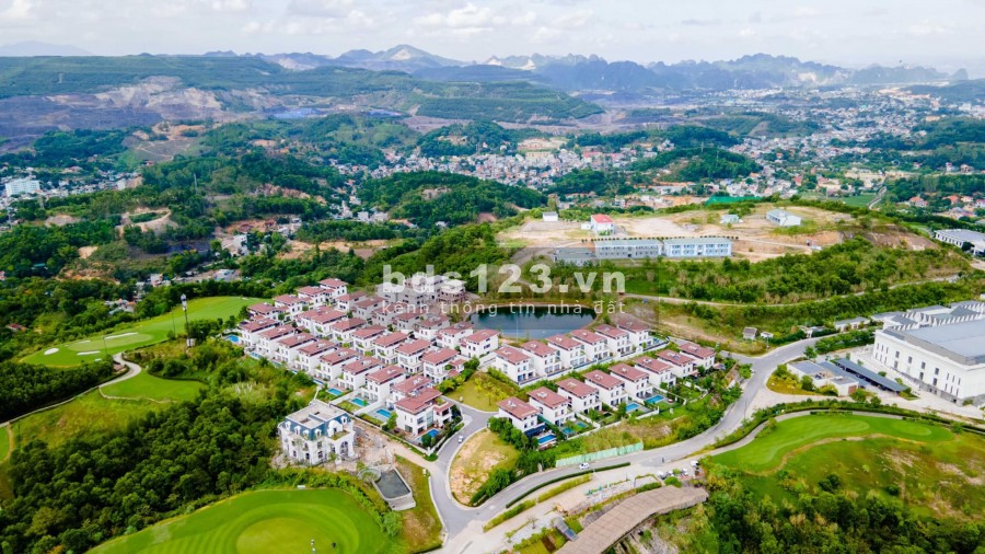 Biệt thự FLC Hạ Long, biệt thự sân golf view biển, tiện tích đầy đủ, liên hệ 0984181192