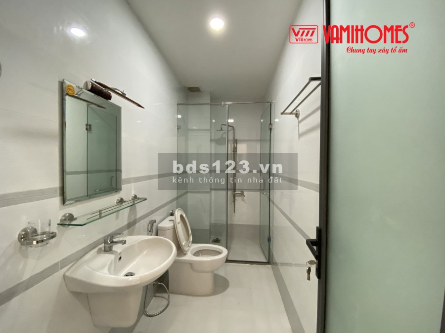 Bán nhà 3 tầng mặt tiền đường số 8 Hiệp Bình Chánh dtsd 5X11.4 gần chợ Bình Triệu