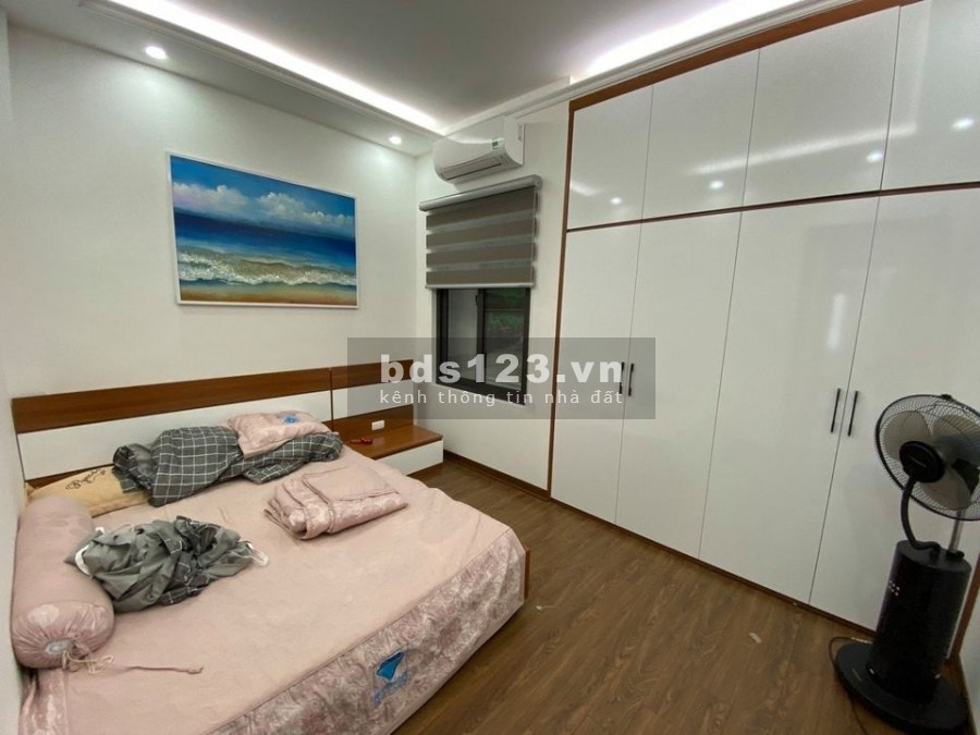Nhà Siêu Vip Nội Thất Sang Trọng Ô Đỗ Đỗ Cửa Phố Đại La Dt 43m Giá 2.9 Tỷ
