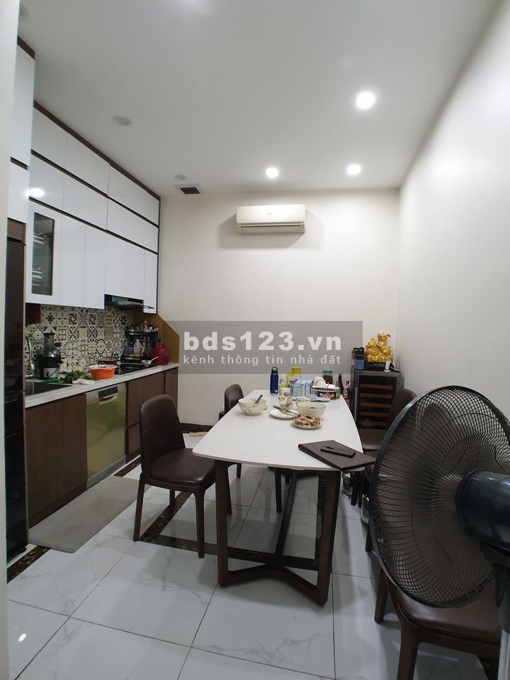 Bán nhà Phân Lô Xa La, Phùng Hưng dtsd 40m2, 4 tầng, tặng nội thất, giá bán 3.05 tỷ