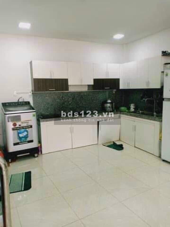 Căn nhà đón lộc, Hẻm kinh doanh, đường Âu Cơ, Tân Bình, diện tích sử dụng 44m2, giá hời