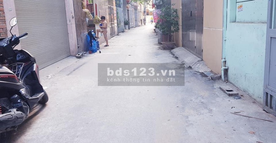 Bán nhà Ngõ 197 Trần Phú Quận Hà Đông, ngõ thông, ô tô đỗ cửa, dt 35m2, 3 tầng, giá chỉ 4.05 tỷ