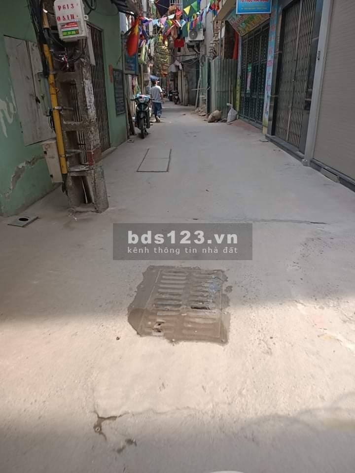 Bán nhà Minh Khai, diện tích sử dụng 25m2, đúc kiên cố 4 tầng, mặt tiền 5m, giá chào 1,6 tỷ