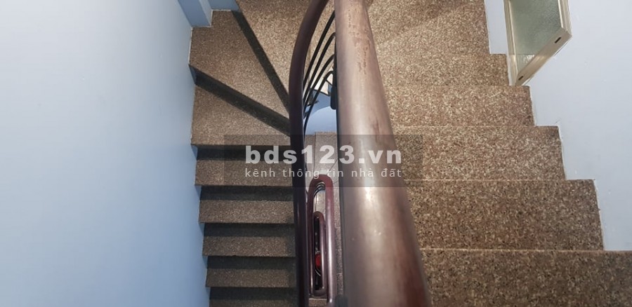 Nhà mặt tiền Nguyễn Giản Thanh thuận tiện kinh doanh giá bán 9,5 tỷ, đúc 4 tầng kiên cố