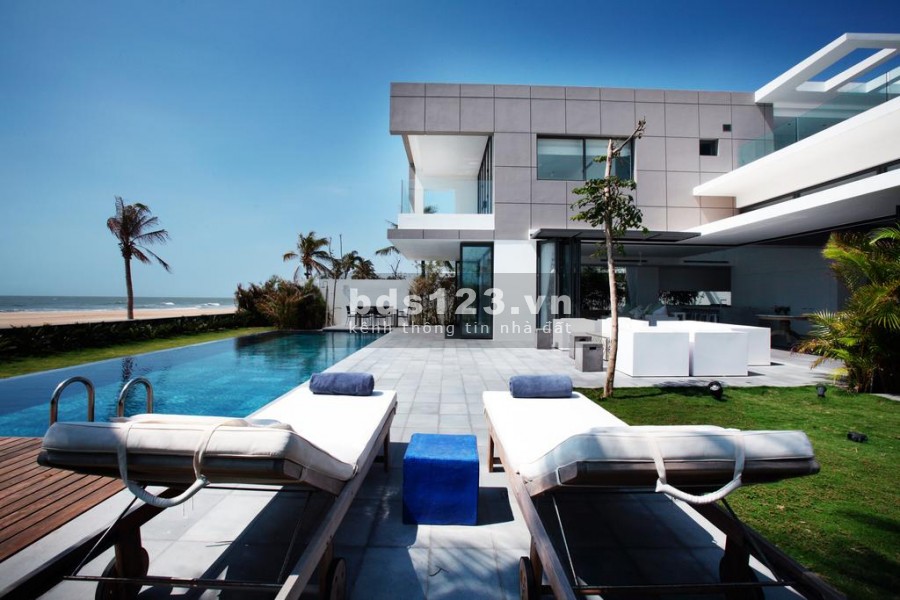 Bán biệt thự mặt tiền biển 5PN dt 1080m2 dự án Sanctuary Hồ Tràm. Lh 0912357447