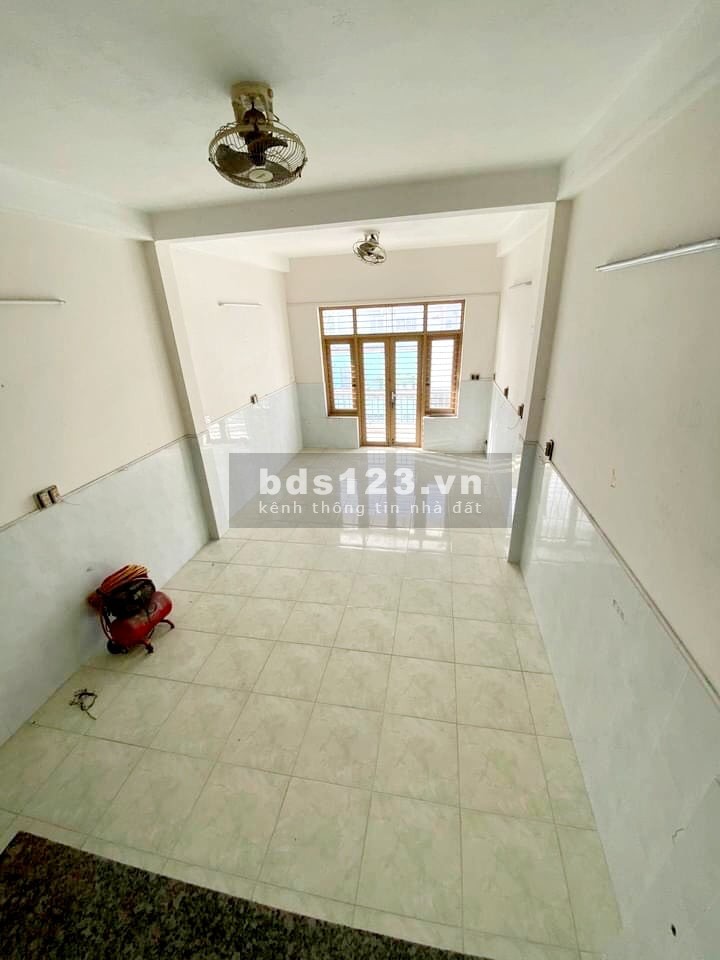 Bán nhà ngay Aeon Tân Phú, dtsd 80m2 (4x20), 4 Tầng, hẻm xe hơi Quận Tân Phú, lhcc