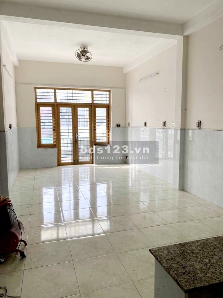 Bán nhà ngay Aeon Tân Phú, dtsd 80m2 (4x20), 4 Tầng, hẻm xe hơi Quận Tân Phú, lhcc