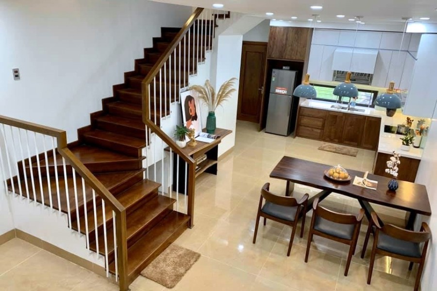 Bán nhà Đặng Văn Ngữ, 10m ô tô tránh, đúc kiên cố 5 tầng, dtsd 40m2, giá bán 3.8 tỷ