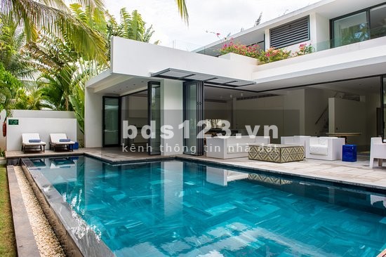 Bán biệt thự mặt tiền biển 5PN dt 1080m2 dự án Sanctuary Hồ Tràm. Lh 0912357447