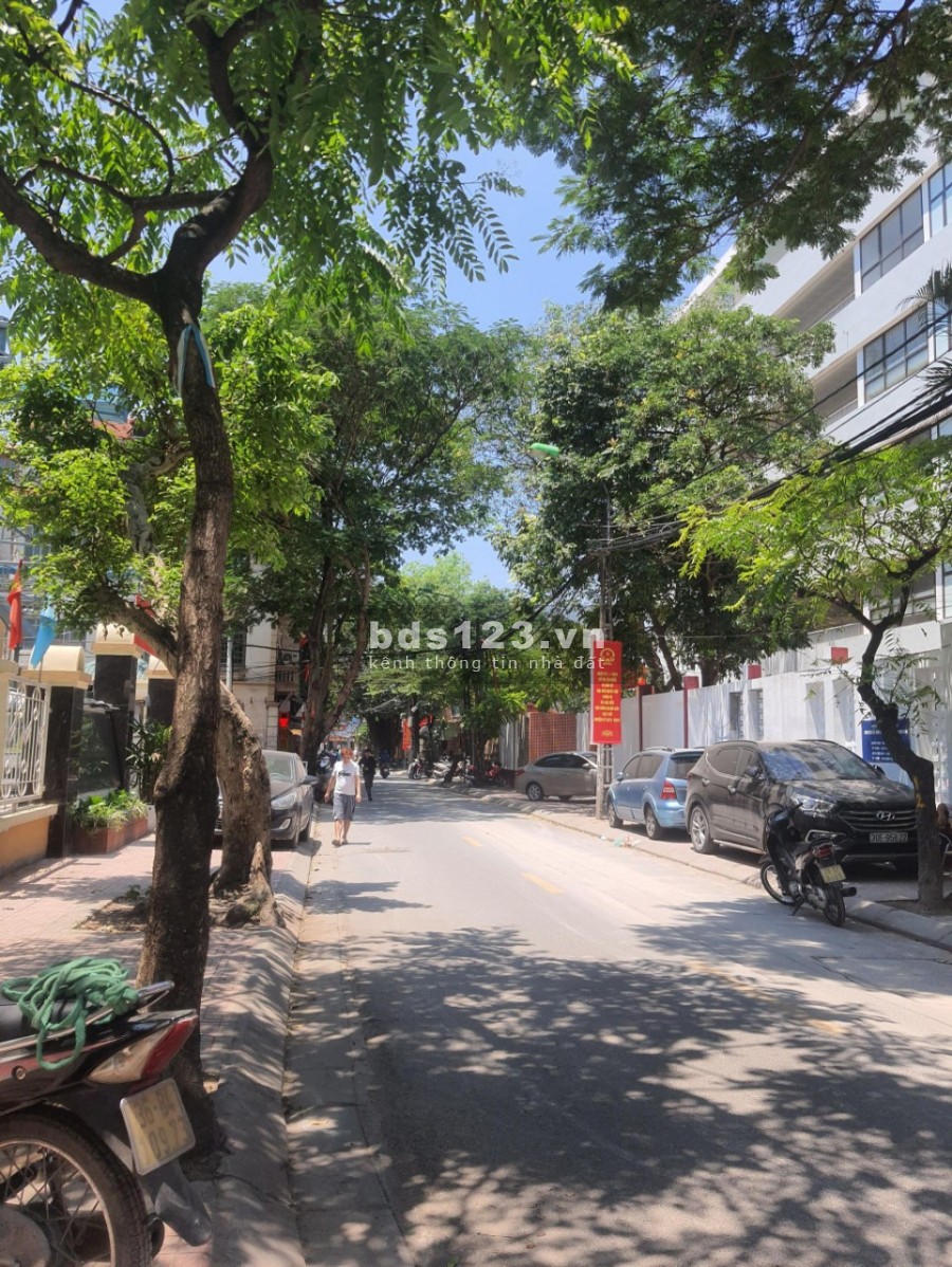 Bán gấp, ở ngay, lô góc vài bước ra phố, Vĩnh Phúc Ba Đình 58m2x4,MT5.5m, giá nhỉnh 5 tỷ.