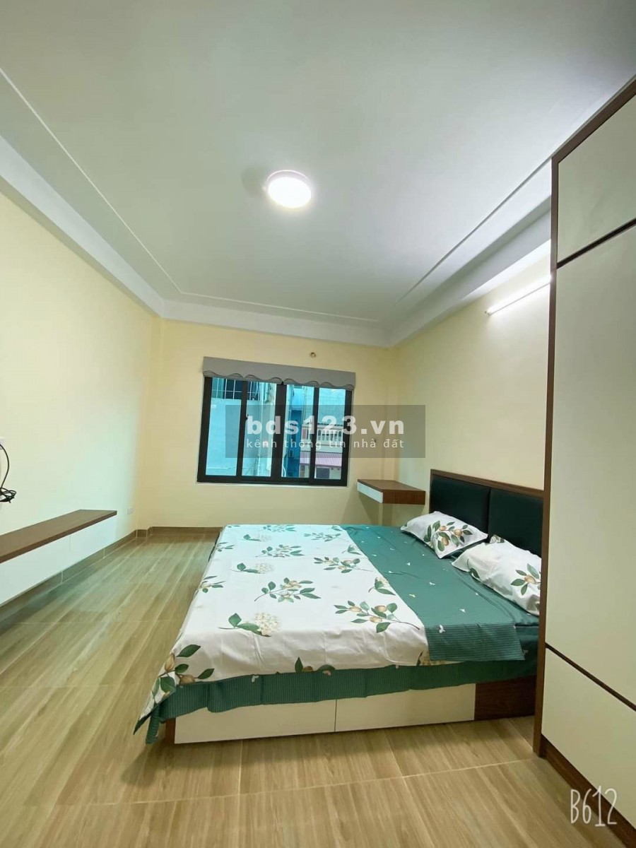 Bán nhà trung tâm Quận Cầu Giấy, lô góc dòng tiền tốt diện tích 72m2 giá hơn 5 tỷ