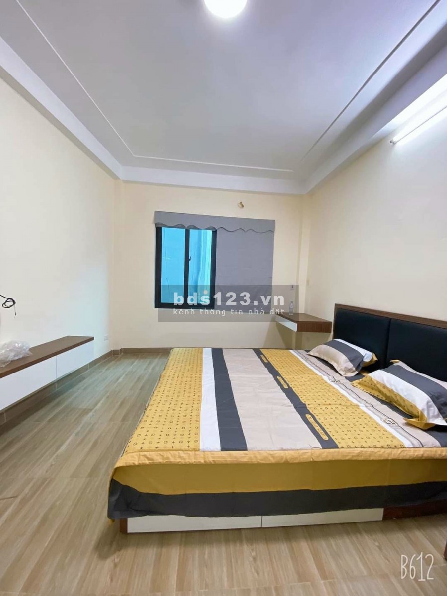 Bán nhà trung tâm Quận Cầu Giấy, lô góc dòng tiền tốt diện tích 72m2 giá hơn 5 tỷ