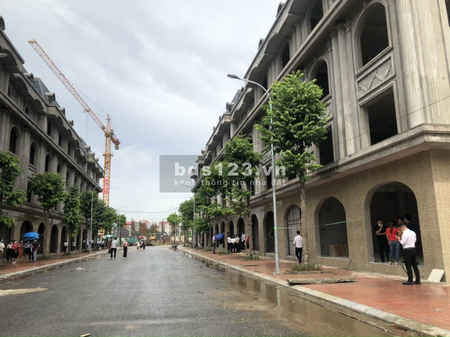 Số lượng có hạn bán nhanh vài văn shophouse 6 tầng giá chủ đầu tư mặt đường Quốc Lộ 38