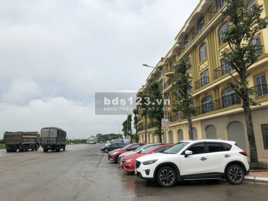 Số lượng có hạn bán nhanh vài văn shophouse 6 tầng giá chủ đầu tư mặt đường Quốc Lộ 38