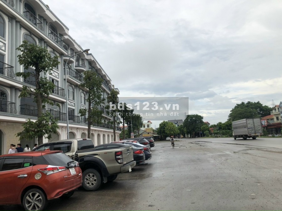 Số lượng có hạn bán nhanh vài văn shophouse 6 tầng giá chủ đầu tư mặt đường Quốc Lộ 38