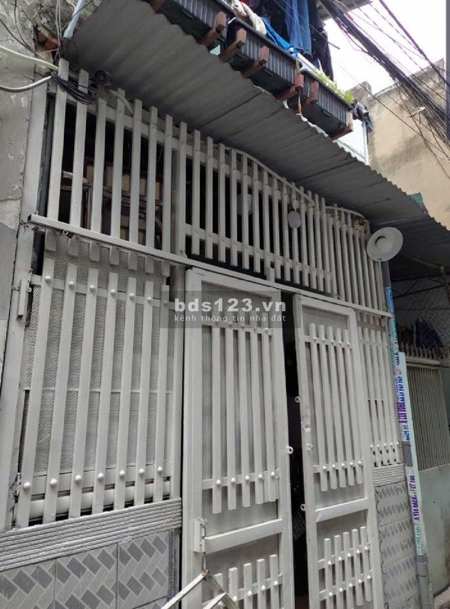Kẹt Ngân hàng bán gấp nhà trệt 2 lầu 4pn Lê đình Thám Tân Quý 3ty200