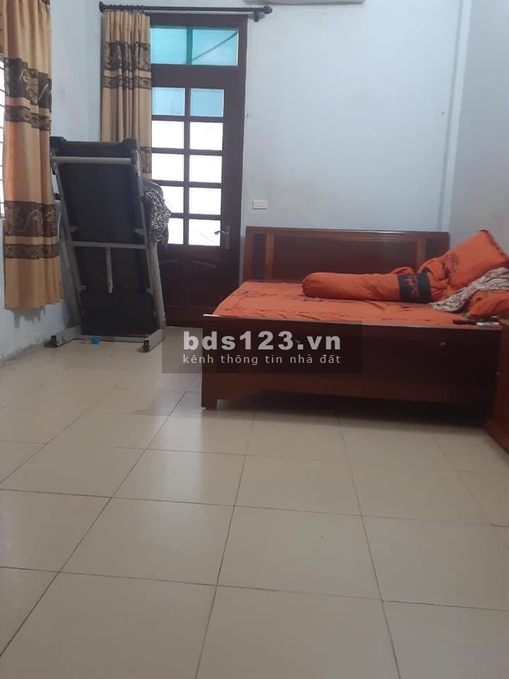 Bán gấp nhà riêng Giáp Bát, Hoàng Mai 3 tầng diện tích sử dụng 54m2 giá nhỉnh 4 tỷ
