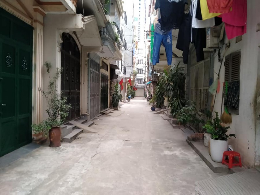 Bán nhà Hà Đông 2 mặt thoáng dt 100m2 mặt tiền to kinh khủng chỉ 6.8 tỷ ô tô 7 chỗ vào nhà