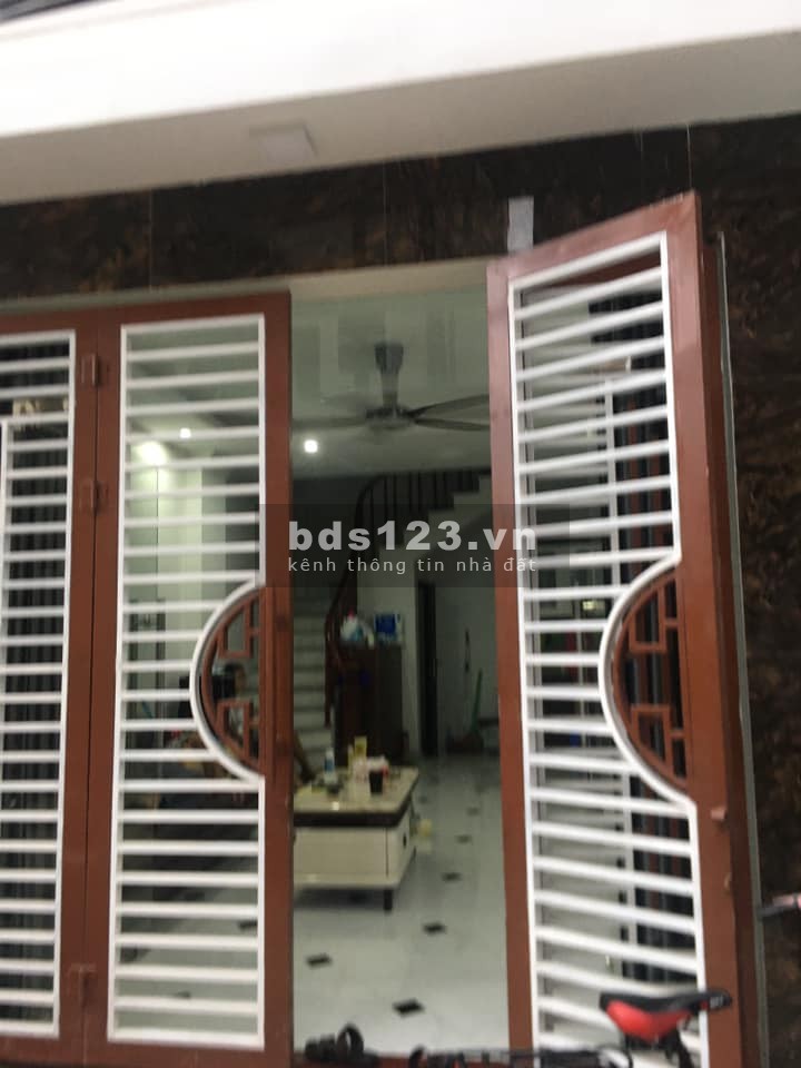 Bán nhà nguyên căn Yên Nghĩa Hà Đông, ô tô đỗ cửa, diện tích 38m2, 5 tầng, giá chỉ 2.65 tỷ