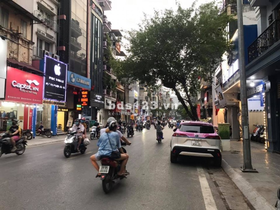 Bán nhà Bạch Mai, ô tô đỗ cổng, 2 mặt thoáng, dt 45m, mt 7m, giá 3.7 tỷ, có thương lượng