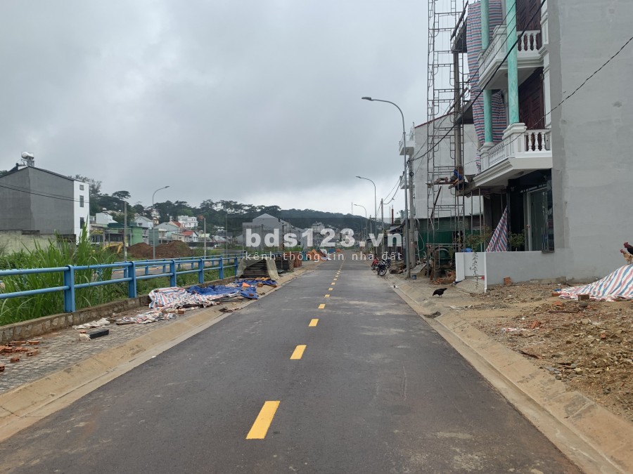 Cần bán lô đất liên kế KQH đường Phạm Hồng Thái Khu E TP-Đà Lạt giá chỉ.
