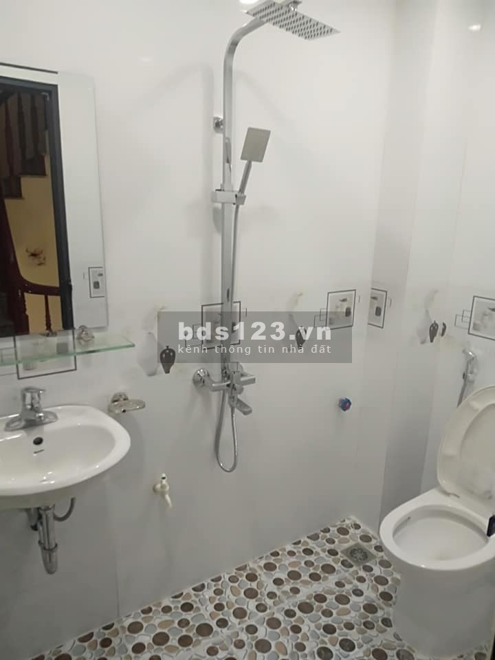 Bán nhà Ngô Quyền Hà Đông diện tích 32m2 4 tầng, ô tô tránh 20m giá bán chỉ hơn 2 tỷ